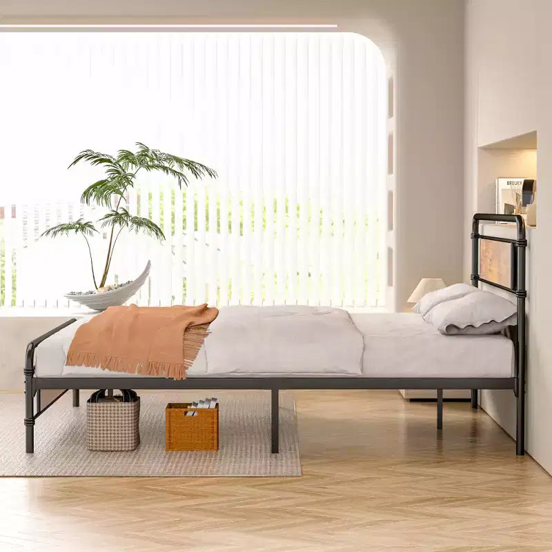 Cadre de lit plateforme en métal pleine grandeur/grand lit avec tête de lit aspect bois et lattes en acier, sans sommier, marron