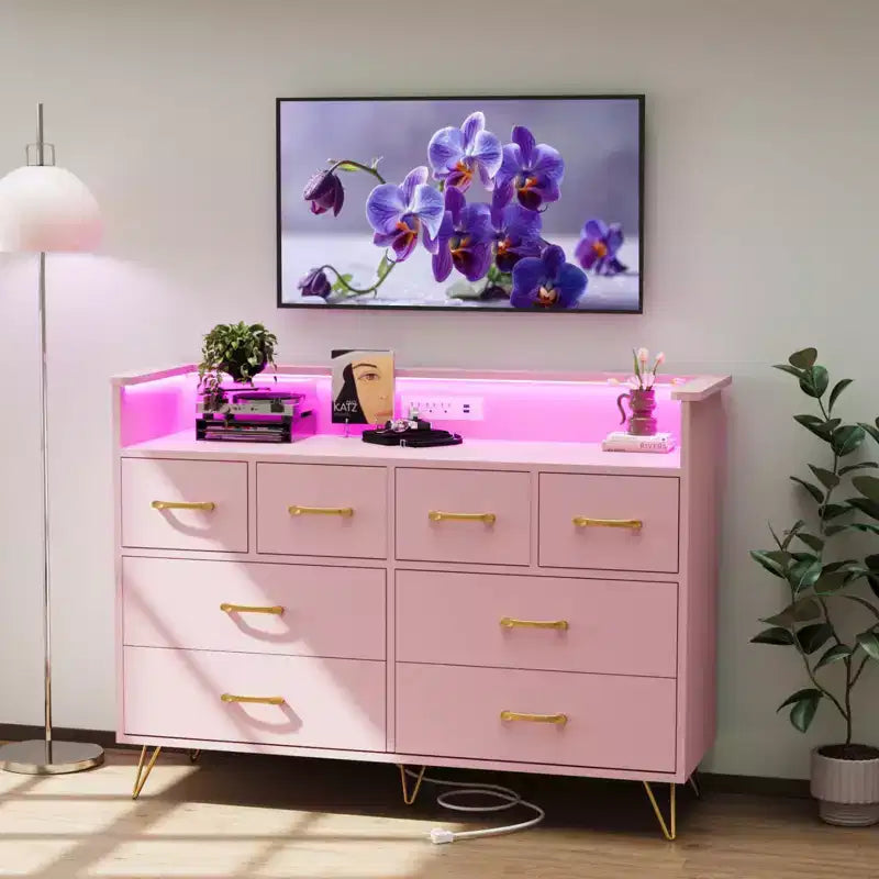 Commode 8 tiroirs avec prise de courant, lumières LED et poignées dorées, commode moderne en bois, blanche