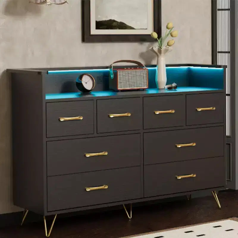 Commode 8 tiroirs avec prise de courant, lumières LED et poignées dorées, commode moderne en bois, blanche