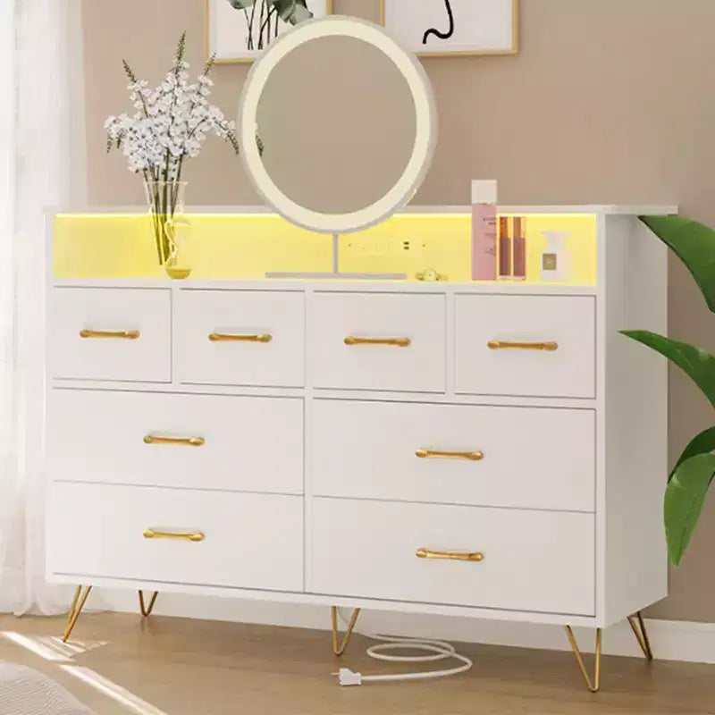 Commode 8 tiroirs avec prise de courant, lumières LED et poignées dorées, commode moderne en bois, blanche