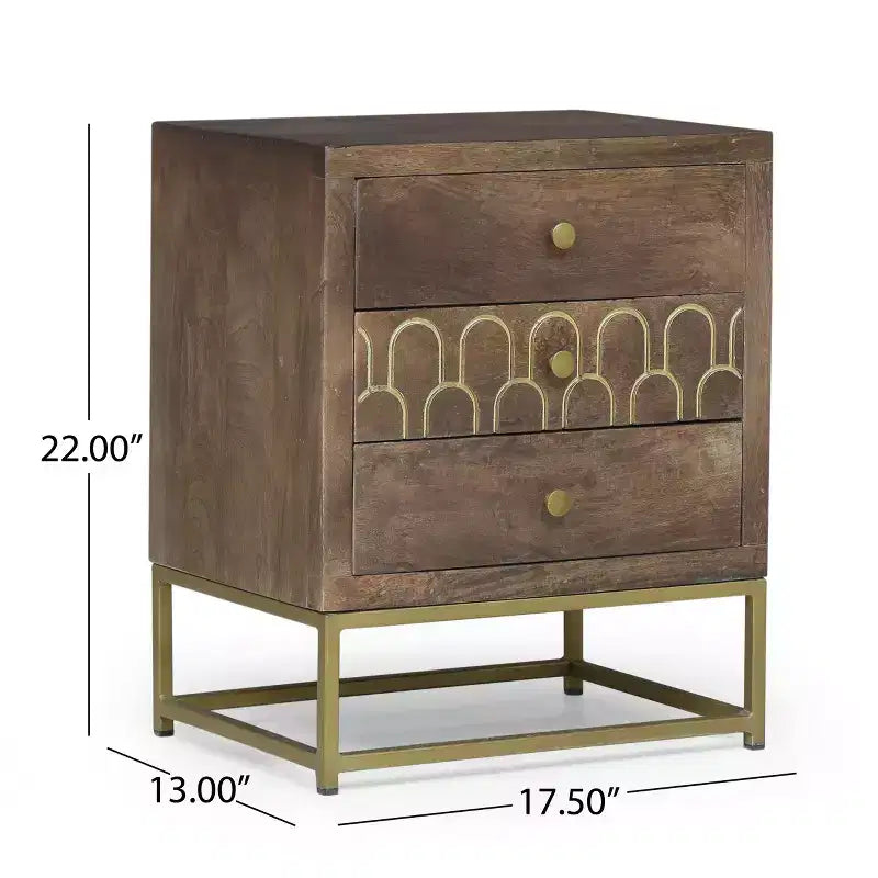 Table de chevet à 3 tiroirs en bois de manguier avec motif écaille de poisson doré et pieds en fer, style moderne du milieu du siècle