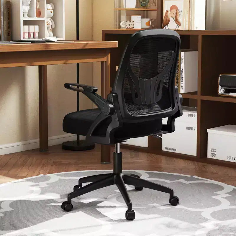 Fauteuil de bureau ergonomique en maille avec support lombaire, accoudoirs relevables et roulettes, 150 kg