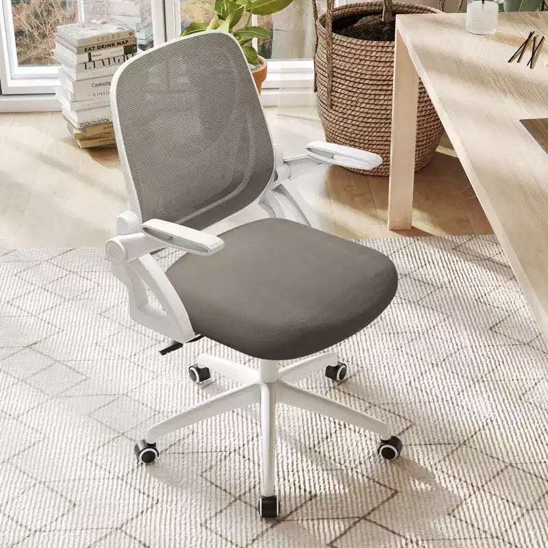 Fauteuil de bureau ergonomique en maille avec support lombaire, accoudoirs relevables et roulettes, 150 kg