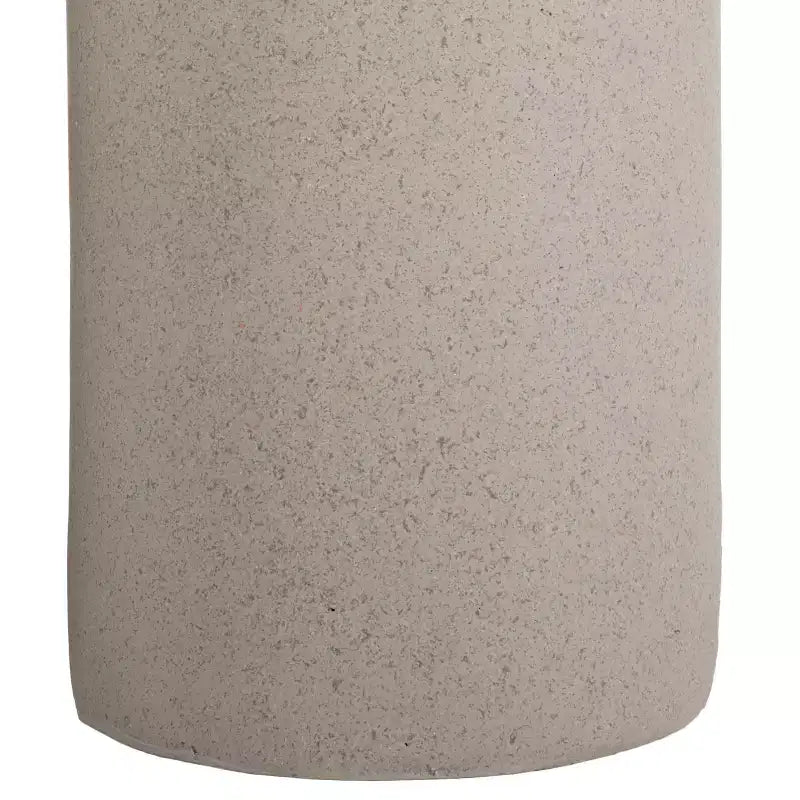 Table d'appoint ronde sculpturale en forme de tambour, finition aspect plâtre gris, 49,5 cm de hauteur