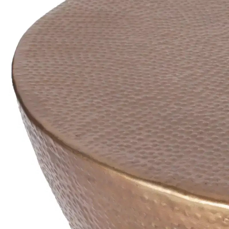 Table basse ronde en aluminium de style marocain avec texture organique, finition noire