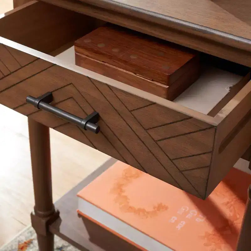 Table d'appoint avec 1 tiroir, motif à chevrons et étagère ouverte, blanc vieilli